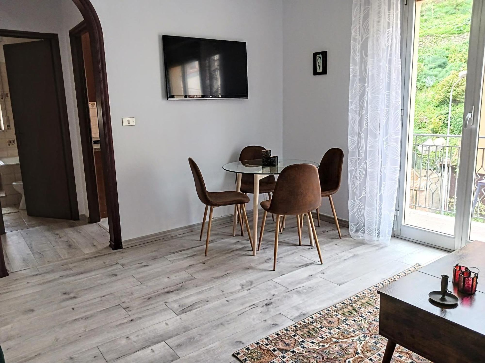 Mungi Bay, Flat With Sea View Roof Top Terrace Giardini Naxos Rom bilde